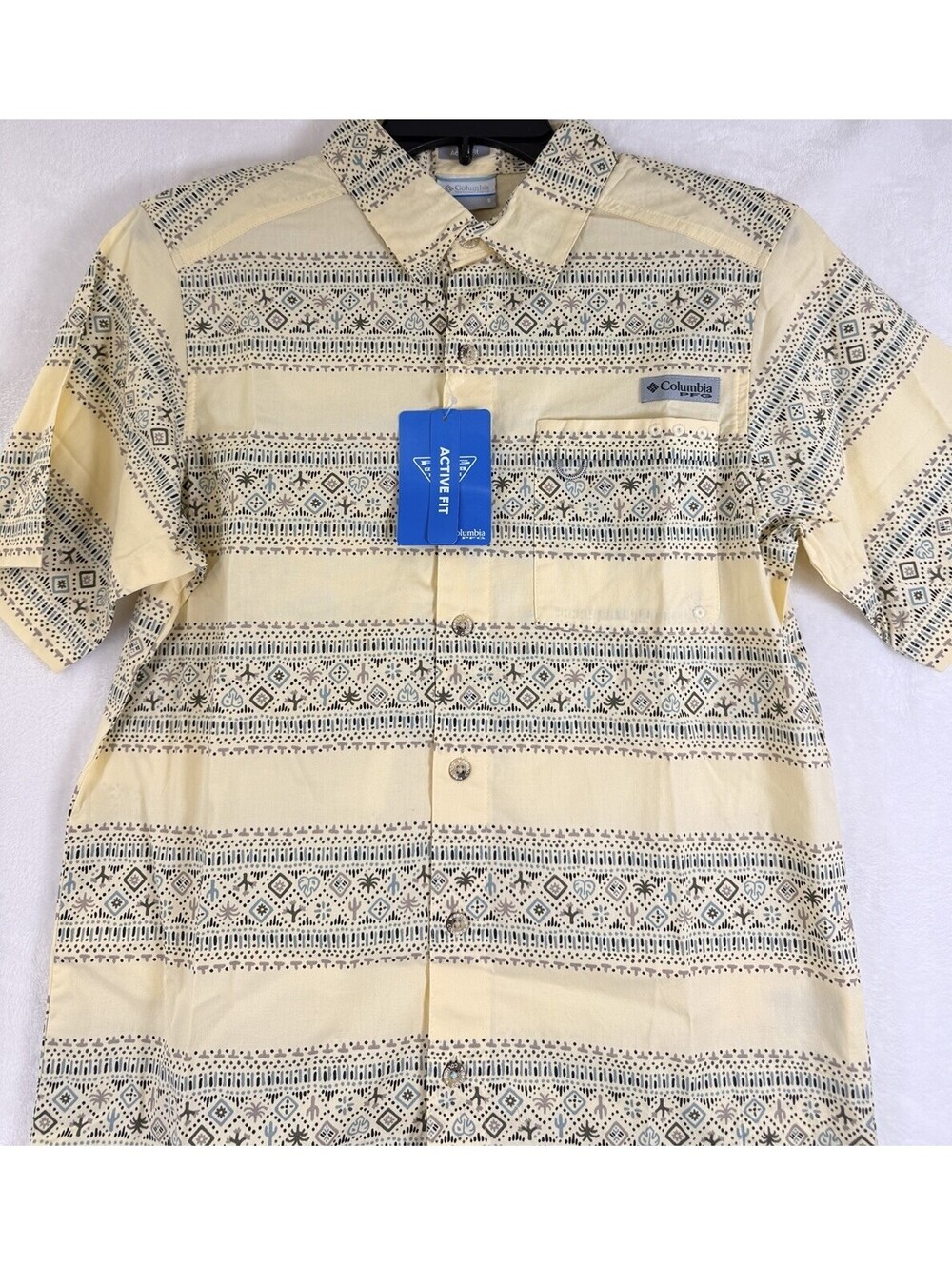Columbia PFG Shirt Small Mens Short Sleeve Fishing Wild Cast Camp Button Up New